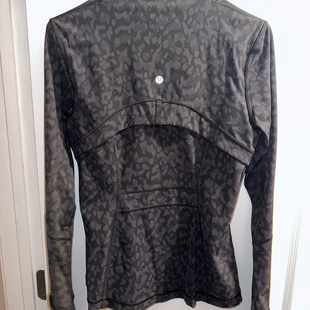 lululemon athletica Black Patterned Zip Jacket - Picture 2 of 3